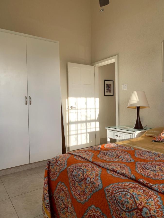 Raivens Nest Bed And Breakfast 크리스트 처치 외부 사진